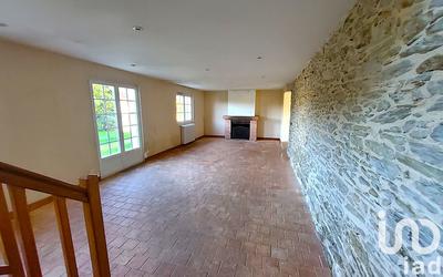 Maison - 248 m² - 5 pièces