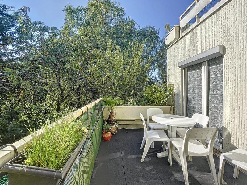 Appartement - 82 m² - 4 pièces