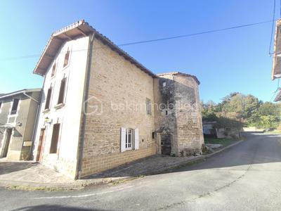 Demeure - 199 m² - 12 pièces