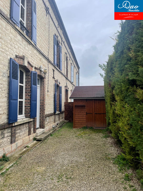 Maison - 90 m² - 4 pièces