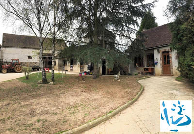 Maison - 205 m² - 7 pièces