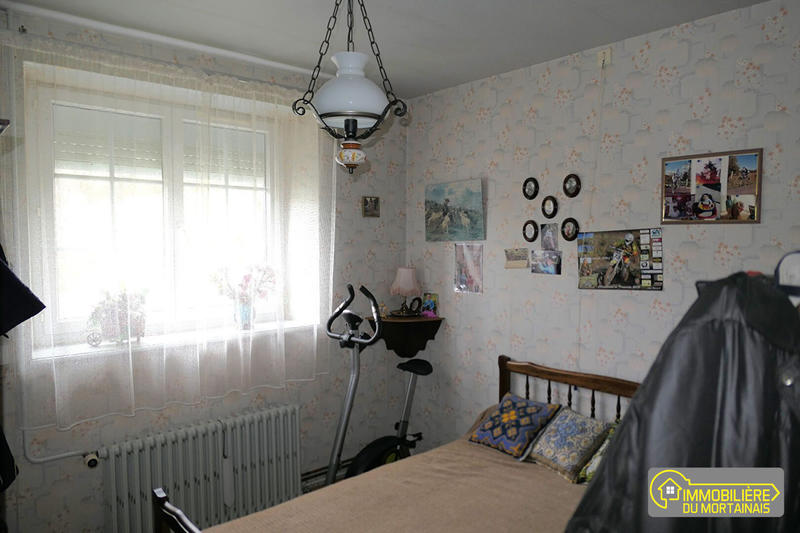 Maison - 99 m² - 7 pièces