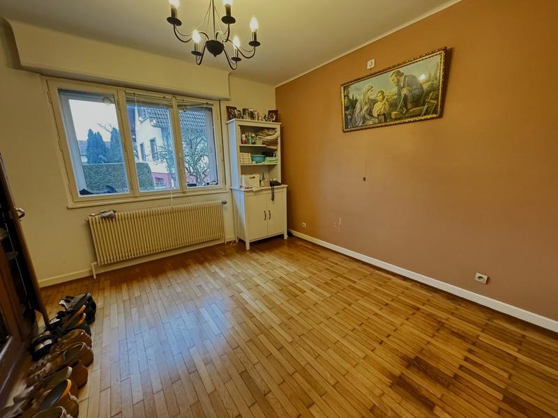 Maison - 107 m² - 6 pièces