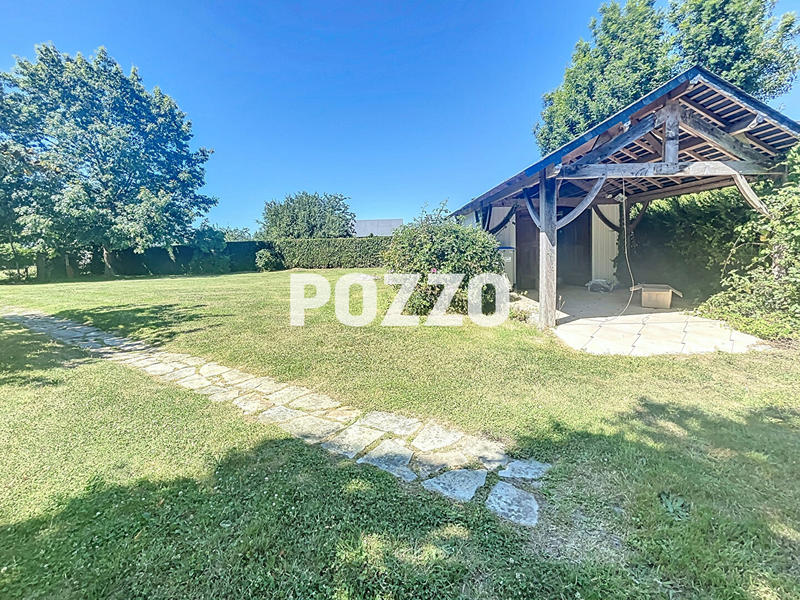 Maison - 202 m² - 8 pièces