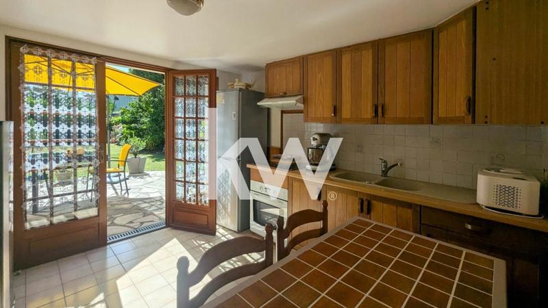 Maison - 90 m² - 3 pièces