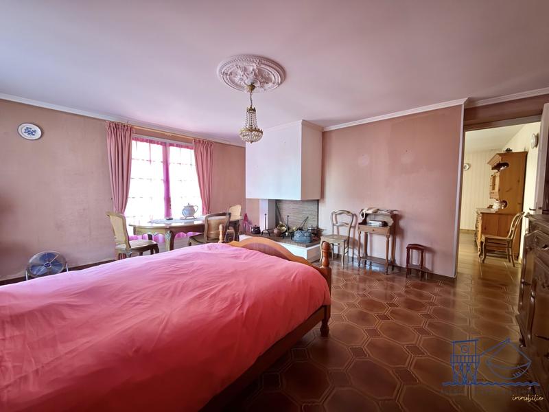 Maison ancienne - 107 m² - 8 pièces