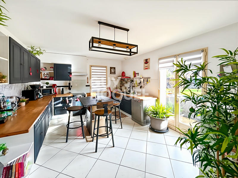 Maison - 160 m² - 7 pièces