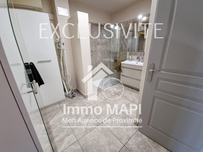 Maison - 185 m² - 5 pièces