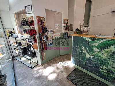 Local commercial - 30 m² - 1 pièce