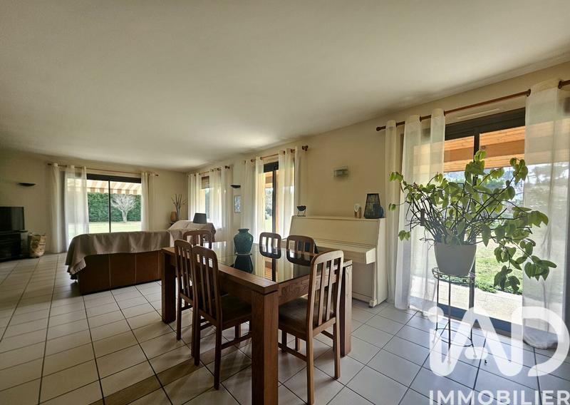 Maison - 174 m² - 7 pièces