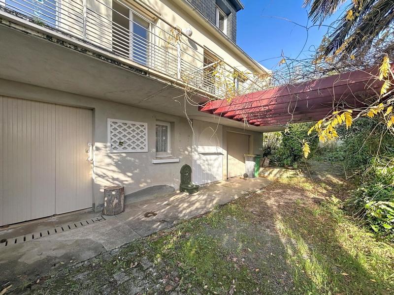 Maison - 154 m² - 9 pièces