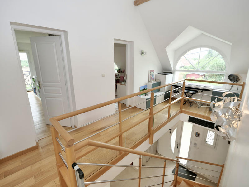 Maison - 180 m² - 6 pièces