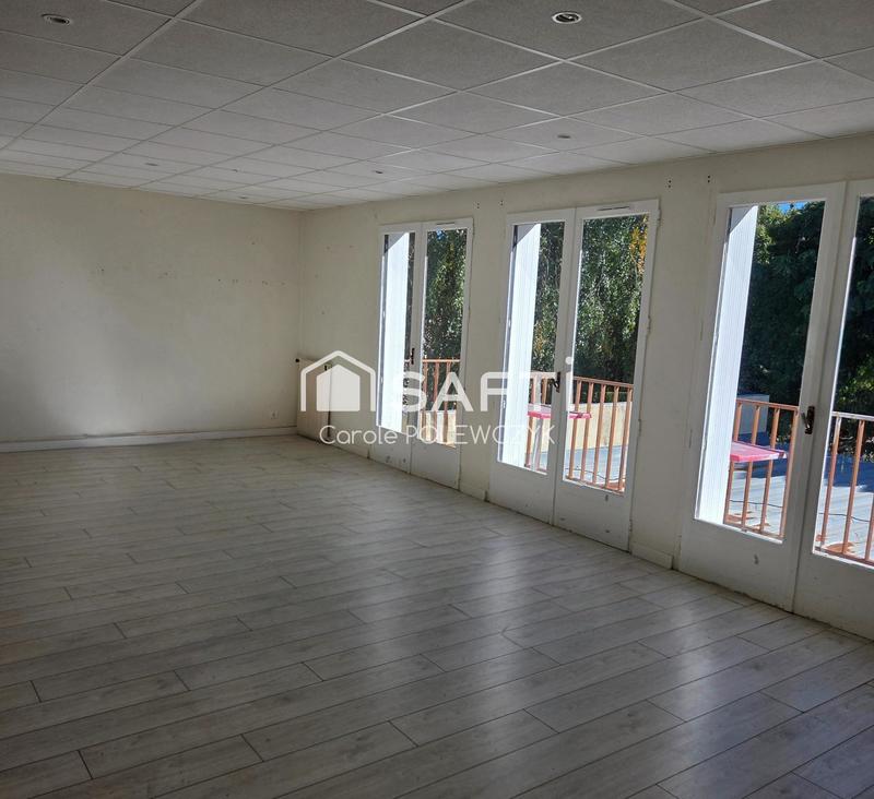 Maison - 430 m² - 6 pièces