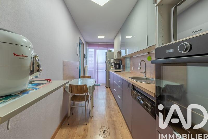 Appartement - 102 m² - 6 pièces