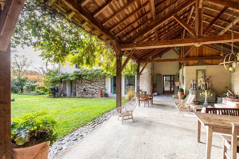 Maison - 296 m² - 9 pièces