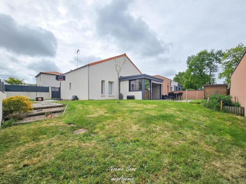 Maison - 102 m² - 5 pièces