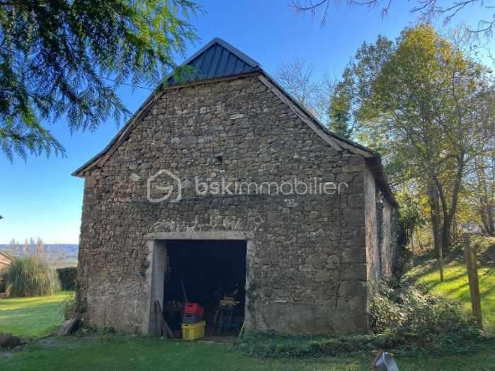 Corps de ferme - 122 m² - 4 pièces