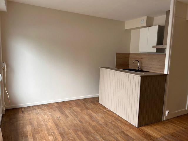 Studio - 25 m² - 1 pièce