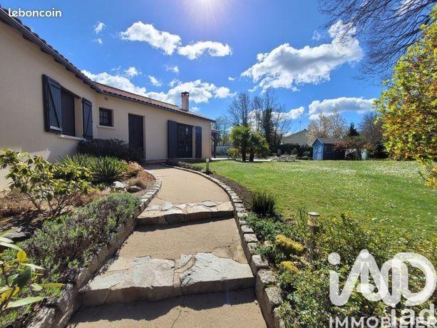 Maison - 163 m² - 6 pièces