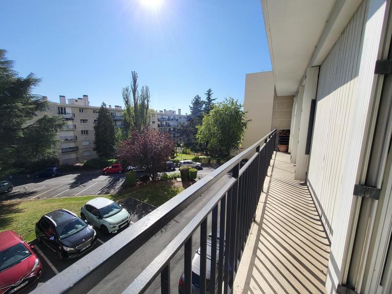 Appartement - 77 m² - 3 pièces