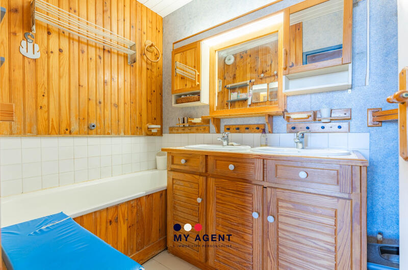 Appartement - 93 m² - 5 pièces