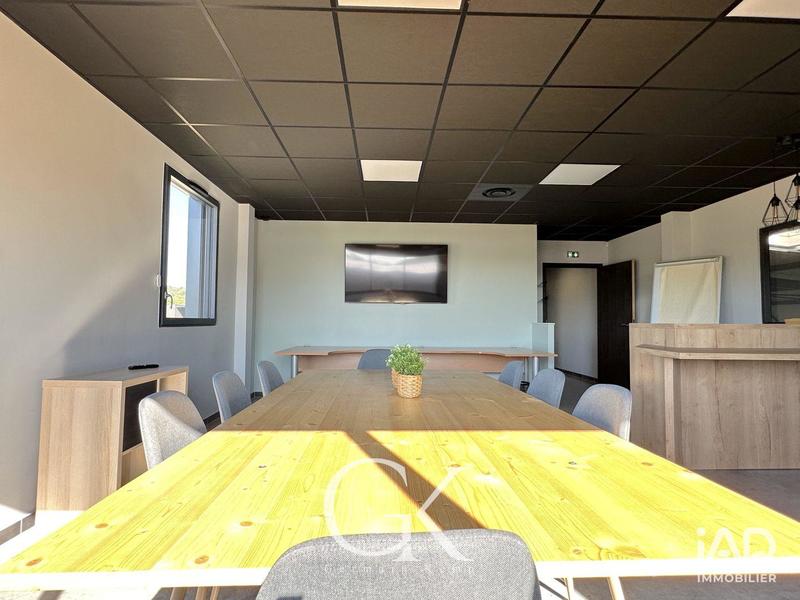 Local commercial - 275 m²