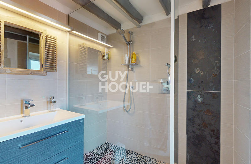 Maison - 163 m² - 7 pièces