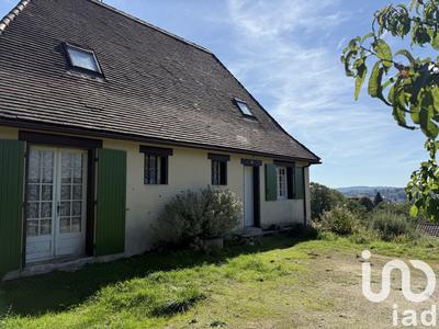 Maison - 160 m² - 9 pièces