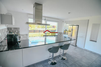 Maison - 114 m² - 6 pièces