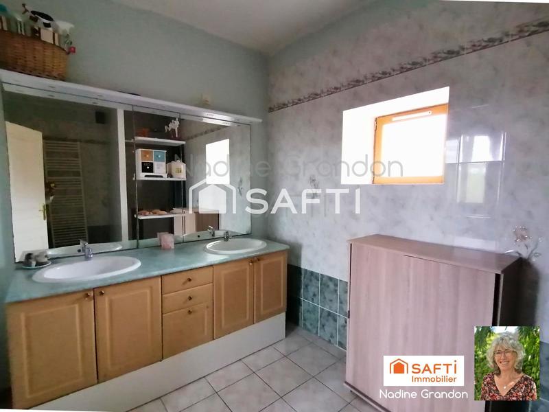 Maison - 282 m² - 8 pièces