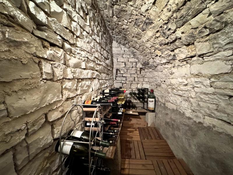 Maison - 410 m² - 16 pièces