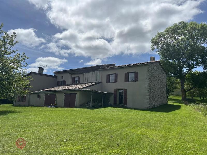 Maison de campagne - 347 m² - 8 pièces