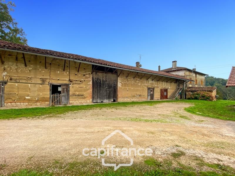 Corps de ferme - 232 m² - 11 pièces