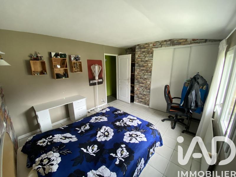 Maison - 200 m² - 8 pièces