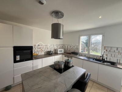 Maison - 190 m² - 7 pièces