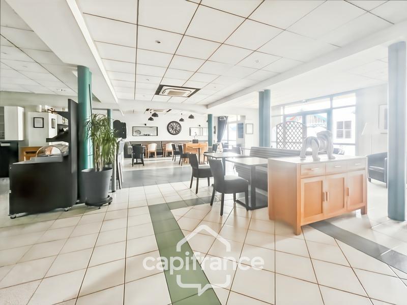 Fonds de commerce - 1 905 m²