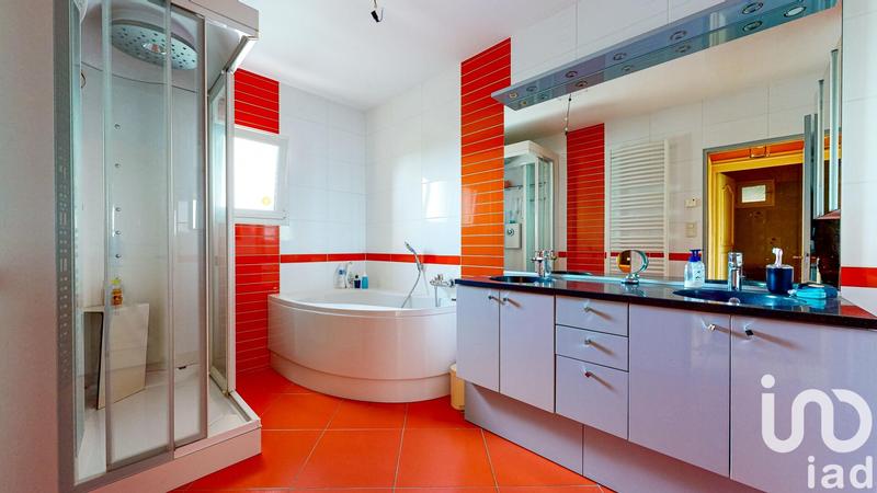 Maison - 130 m² - 10 pièces