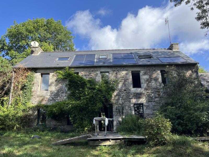 Maison - 280 m² - 10 pièces