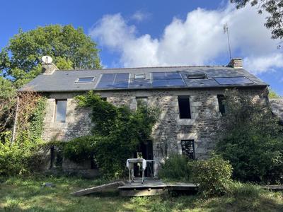 Maison - 280 m² - 10 pièces