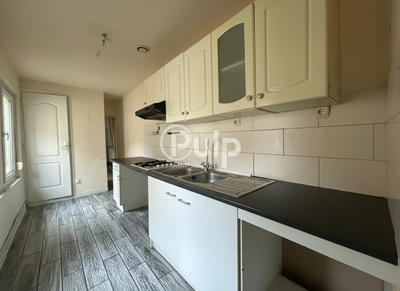 Maison - 75 m² - 5 pièces