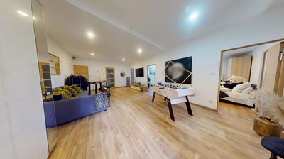 Maison - 291 m² - 9 pièces