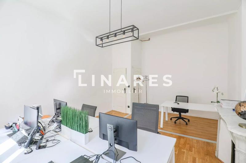 Bureau - 147 m² - 4 pièces