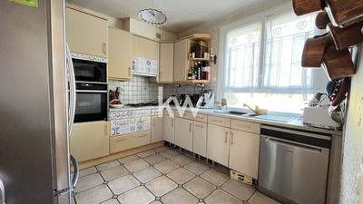 Maison - 95 m² - 5 pièces