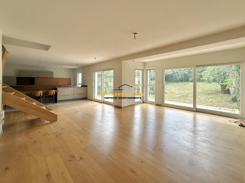 Maison - 142 m² - 6 pièces