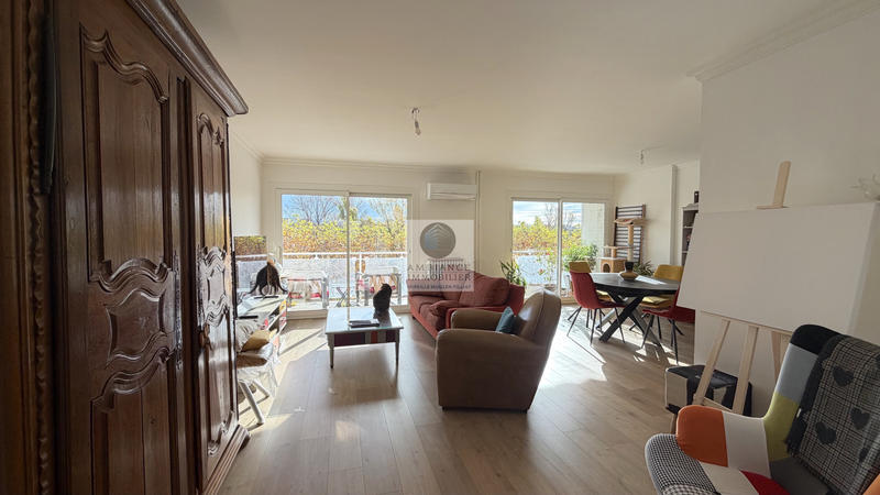 Appartement - 98 m² - 4 pièces