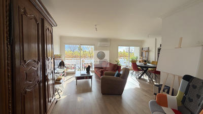 Appartement - 98 m² - 4 pièces