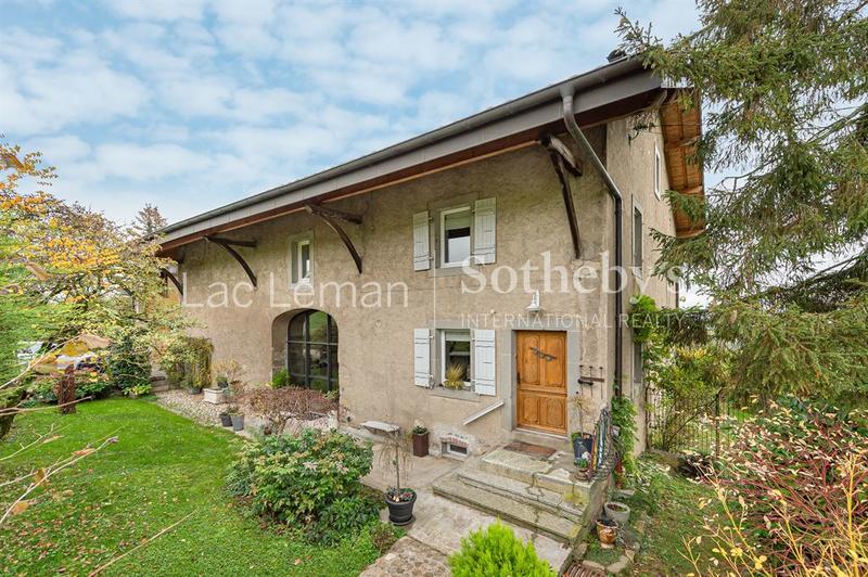 Corps de ferme - 239 m² - 5 pièces