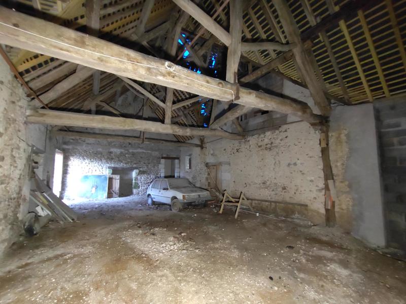 Longère - 9 095 m² - 4 pièces