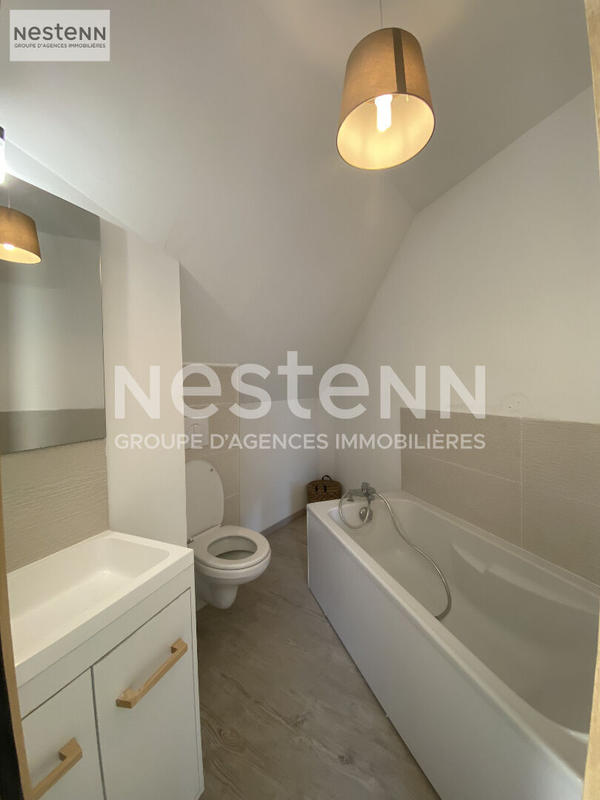 Maison - 235 m² - 7 pièces