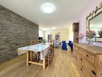 Maison - 150 m² - 7 pièces